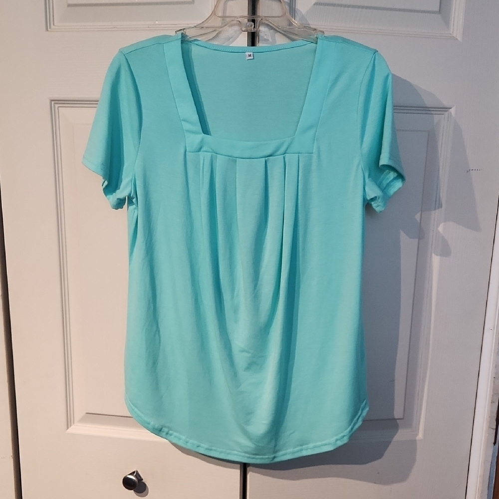 Mint green Square Neck Pleated Blouse size Medium - Picture 7 of 7
